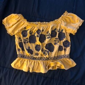American eagle Yellow and black floral pattern off the shoulder crop top
